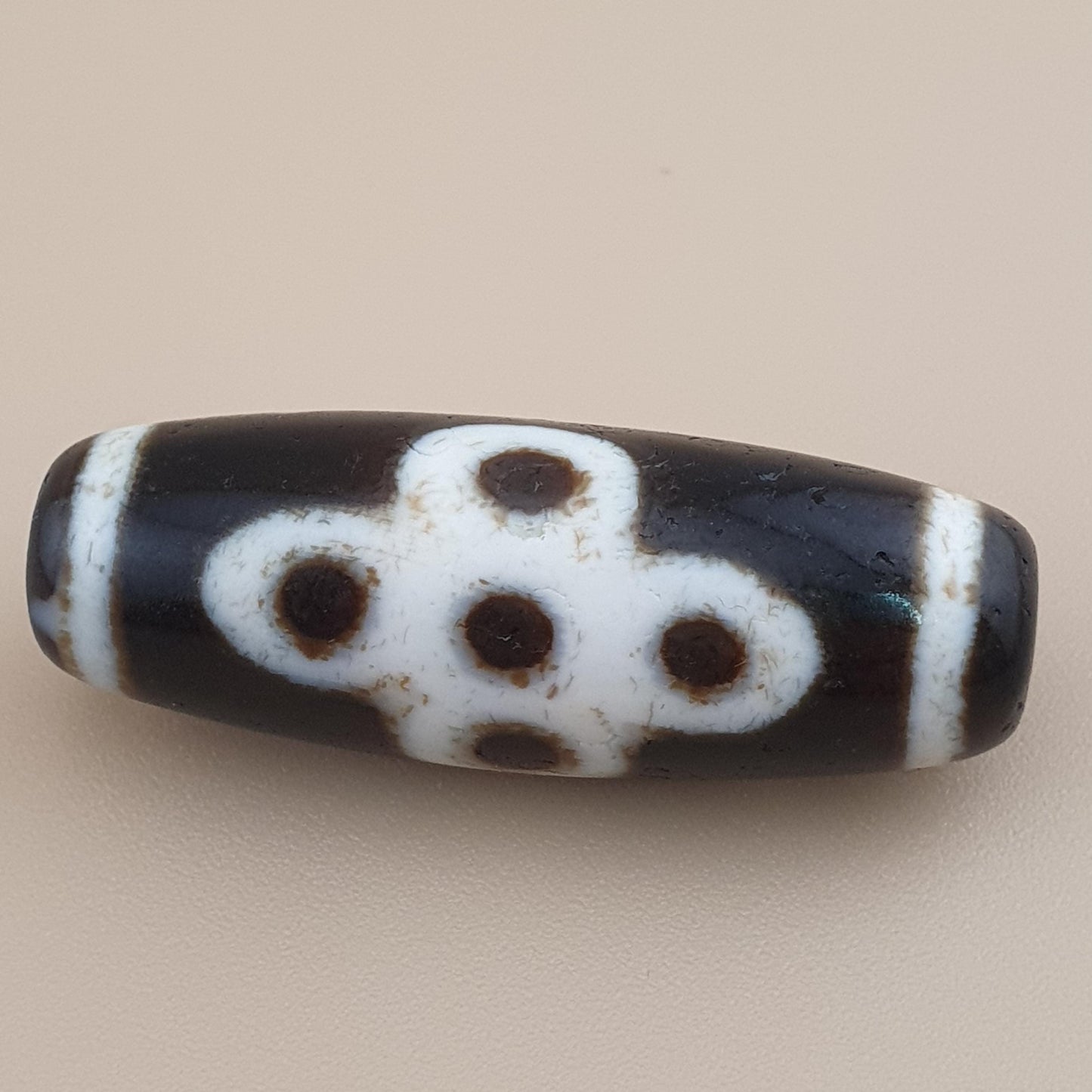Vintage Himalayan Tibetan Floral & Energy Motif Agate Dzi Amulet