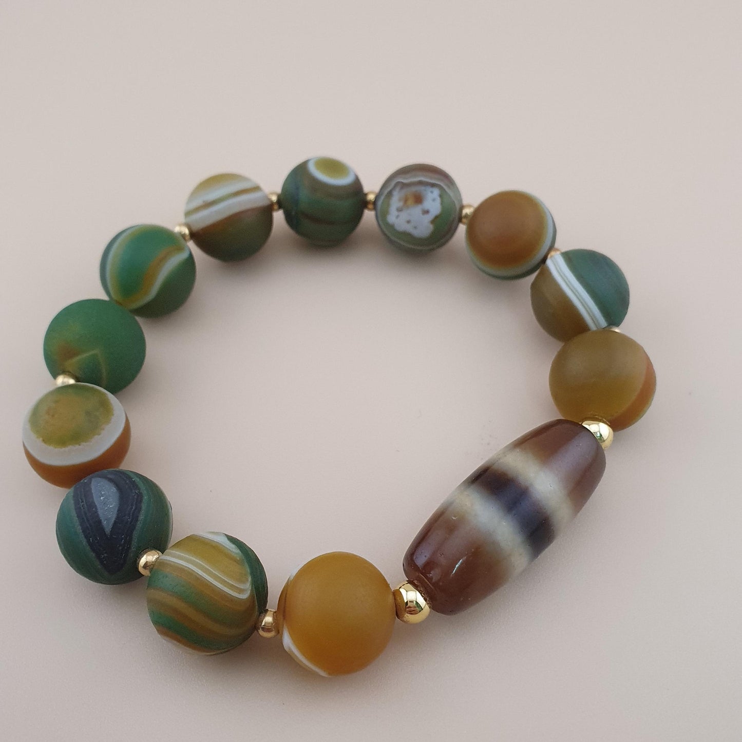 Vintage 2 Stripe Himalayan Tibetan Agate Dzi Bead & Suliemani Bead Bracelet