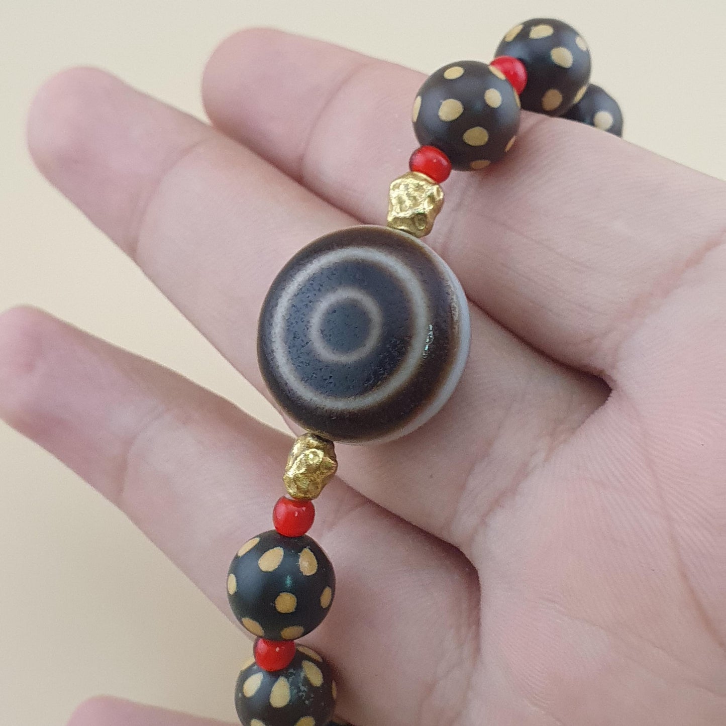 Vintage Himalayan Tibetan Circle Eye Circle Shape Agate & Beads Bracelet