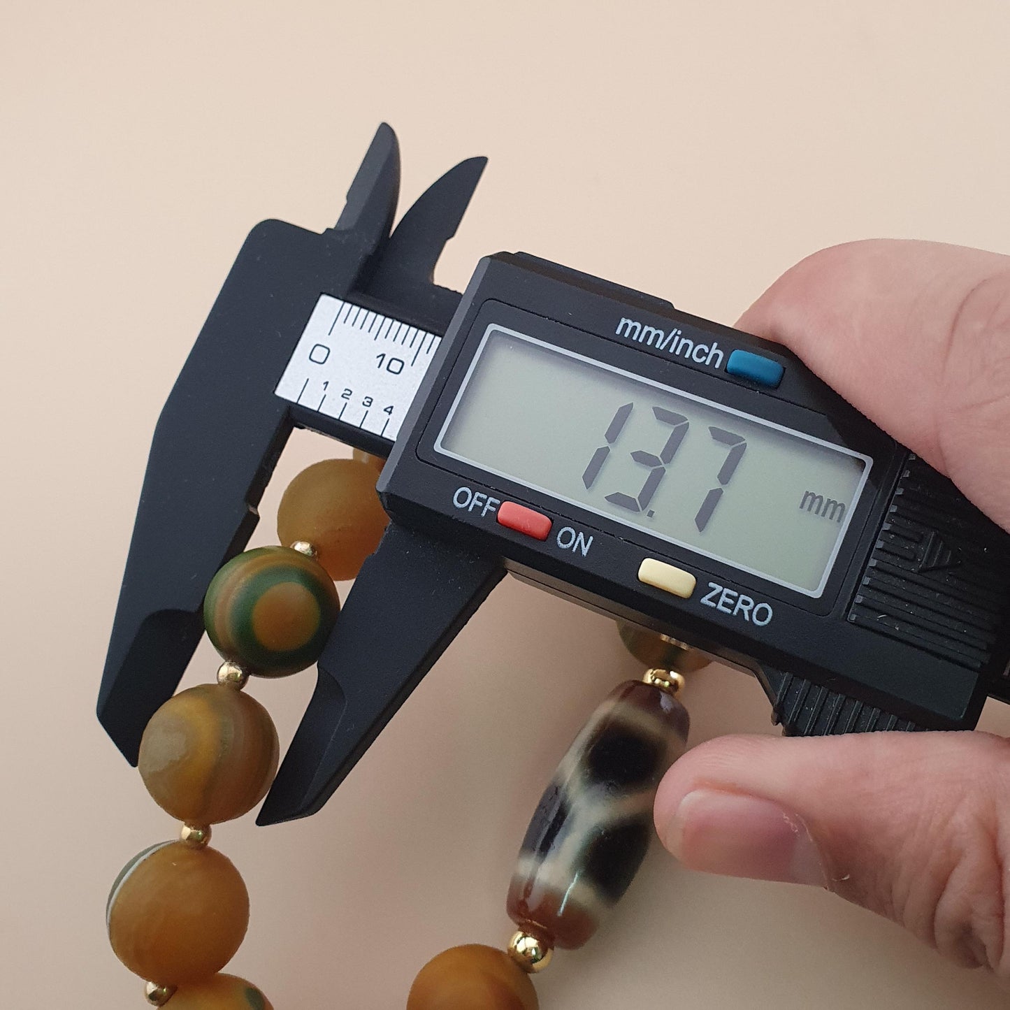 Vintage 2 Eyes Himalayan Tibetan & Unique Pattern Agate Beads Bracelet