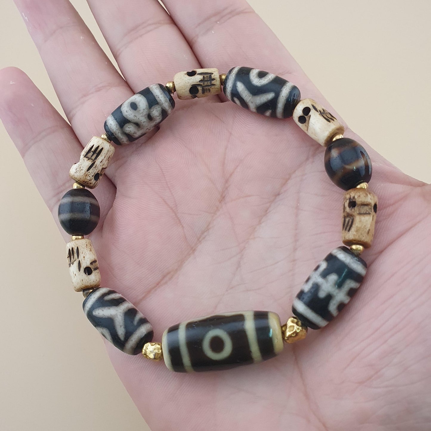 Vintage 2 Eyes Himalayan Tibetan & Unique Pattern Agate Beads Bracelet