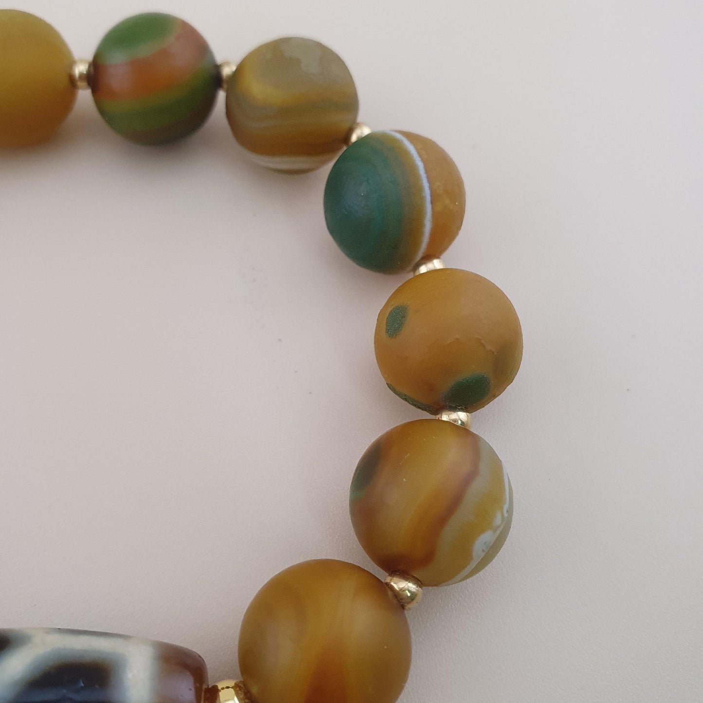 Vintage 2 Eyes Himalayan Tibetan & Unique Pattern Agate Beads Bracelet