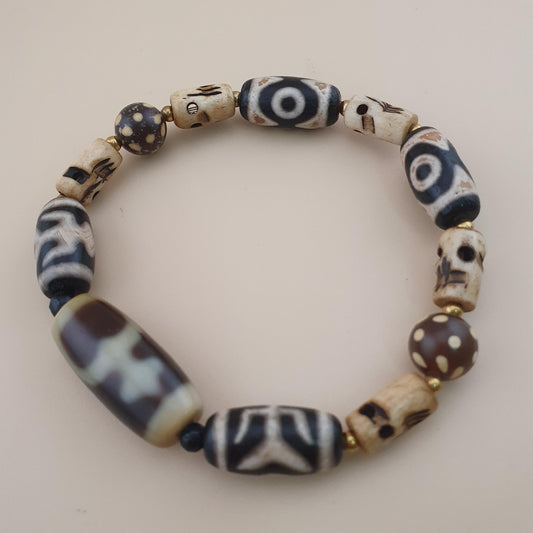 Vintage Himalayan Tibetan Treasure Vase Pattern & 2 Eyes Agate Beads Bracelet