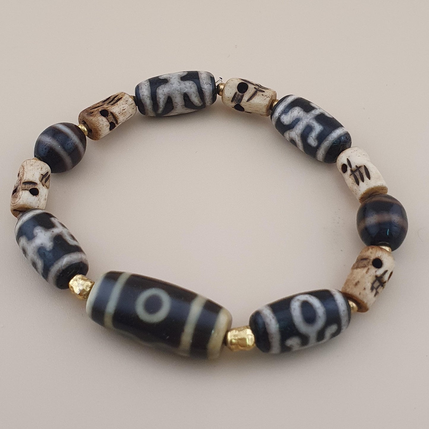 Vintage 2 Eyes Himalayan Tibetan & Unique Pattern Agate Beads Bracelet