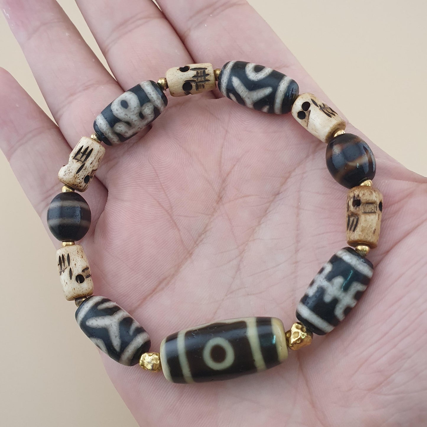 Vintage 2 Eyes Himalayan Tibetan & Unique Pattern Agate Beads Bracelet