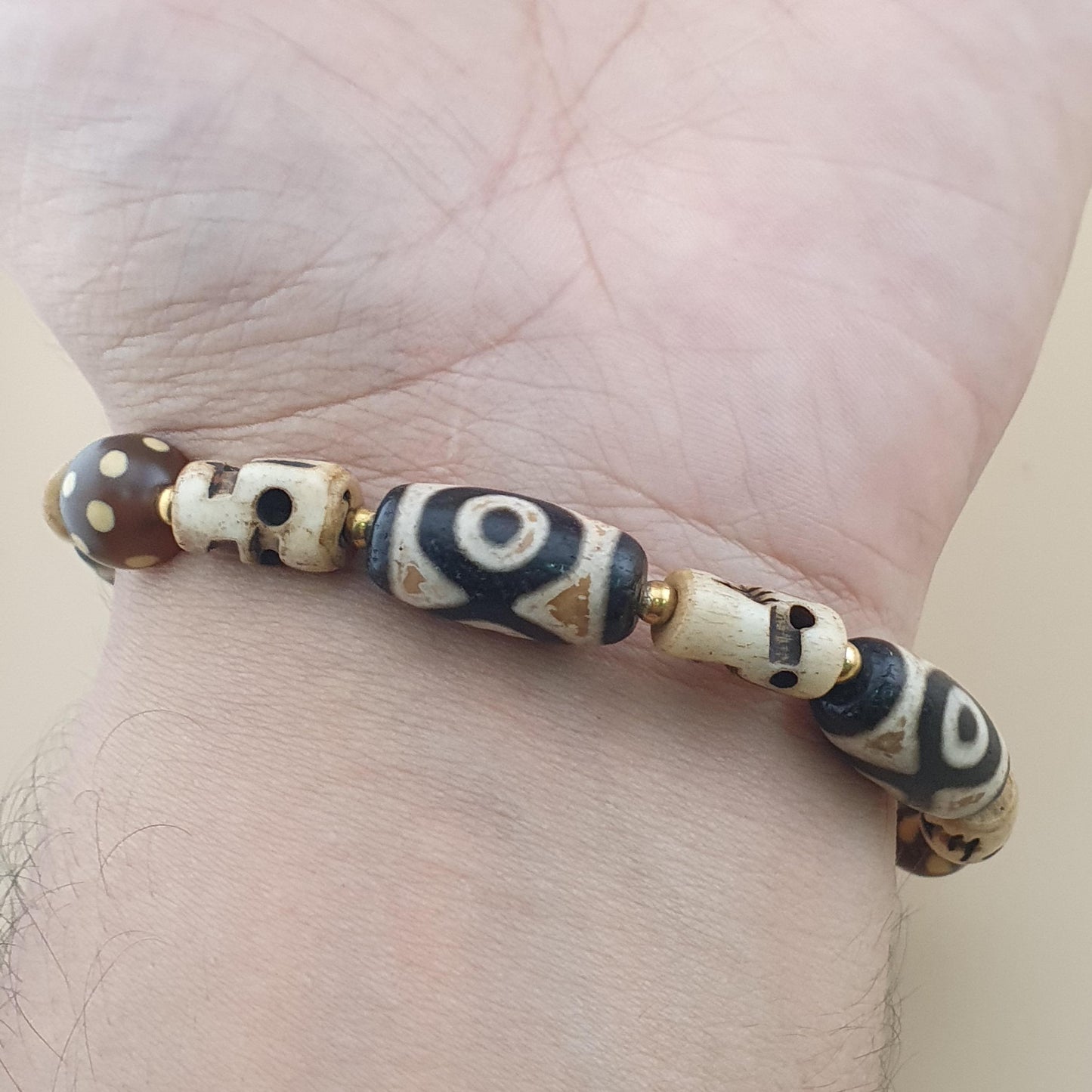 Vintage Himalayan Tibetan Treasure Vase Pattern & 2 Eyes Agate Beads Bracelet