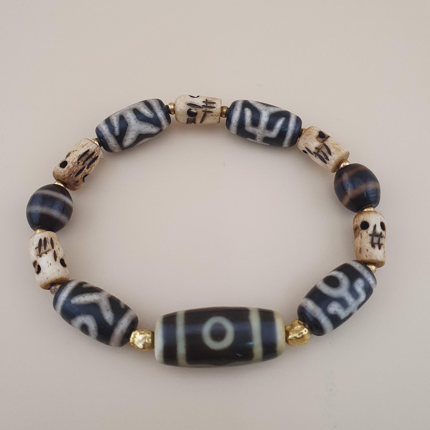 Vintage 2 Eyes Himalayan Tibetan & Unique Pattern Agate Beads Bracelet
