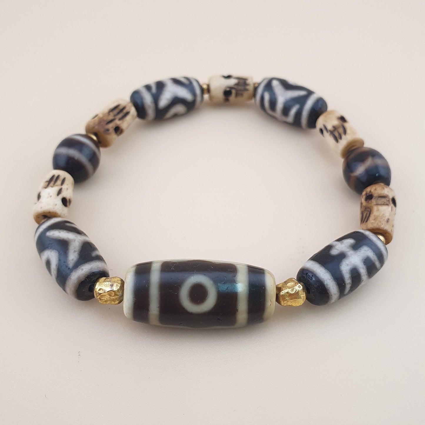 Vintage 2 Eyes Himalayan Tibetan & Unique Pattern Agate Beads Bracelet