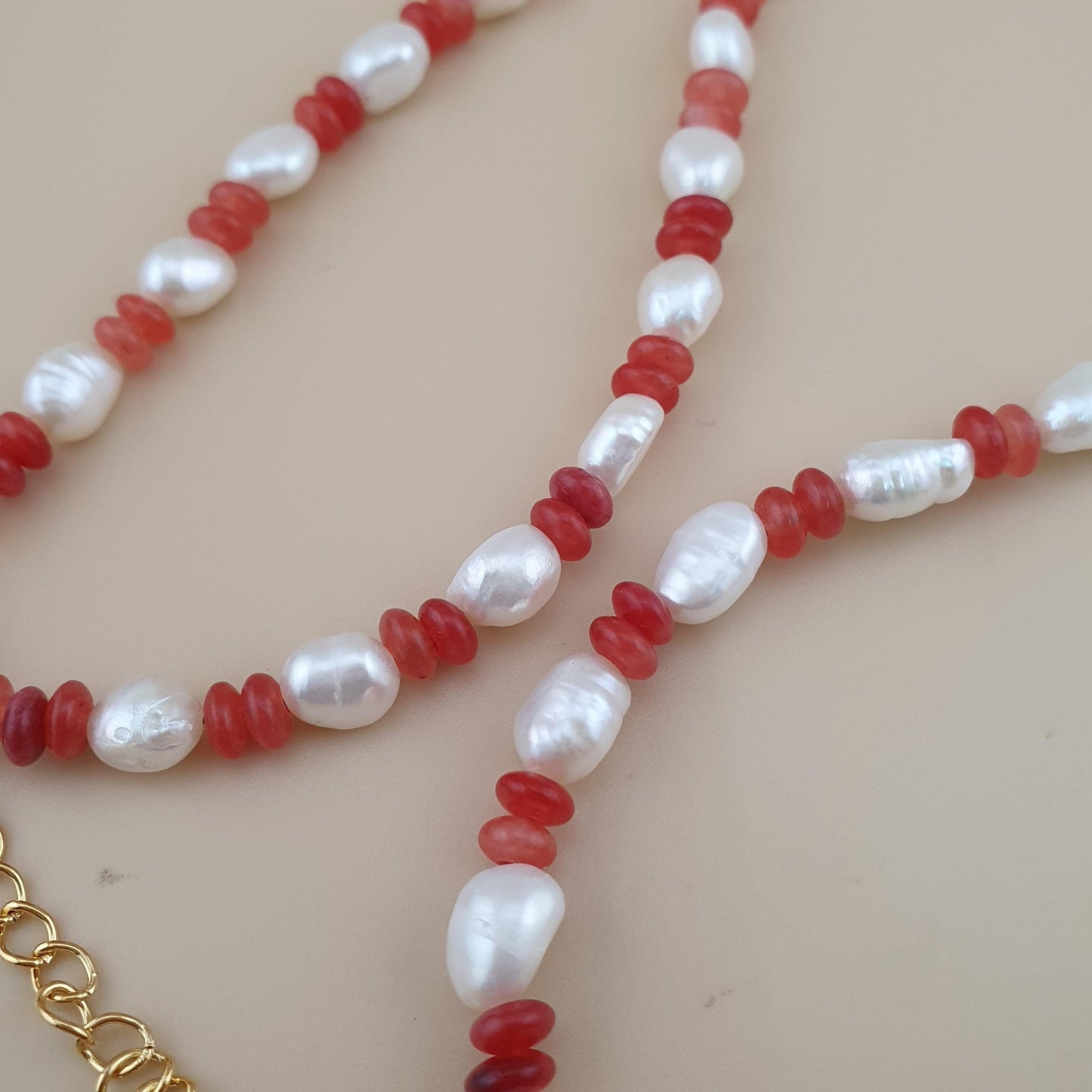 Delicate Freshwater Pearl and Rose Quartz Beads Necklace
