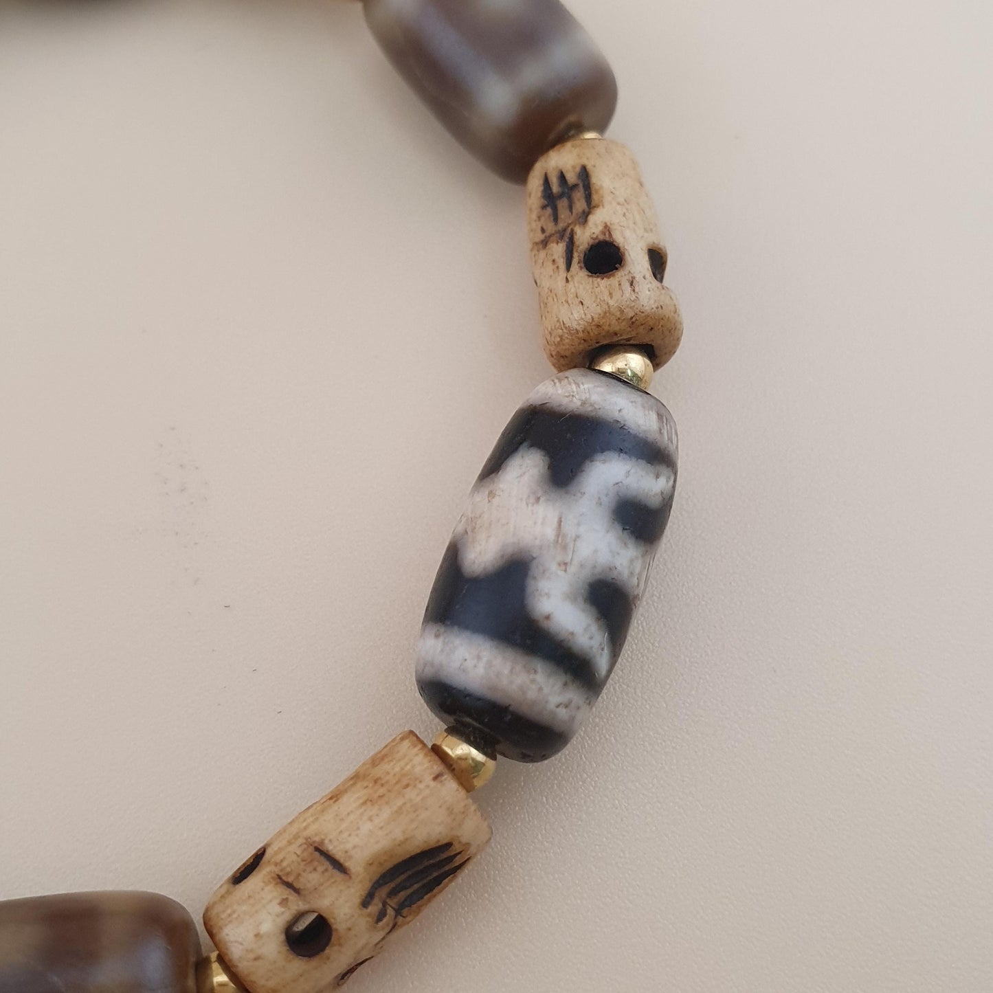Vintage 2 Eyes Himalayan Tibetan Agate & Unique Pattern Agate Beads Bracelet