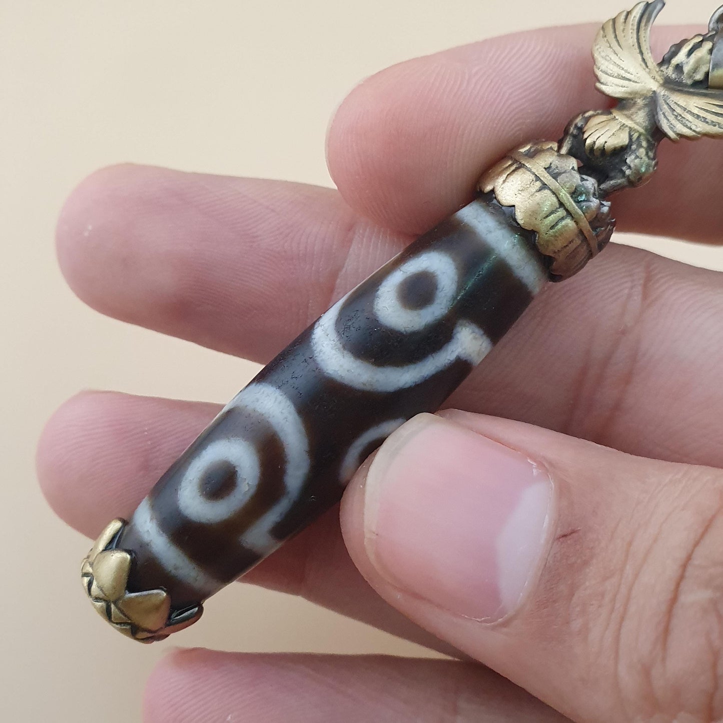 Vintage 6 Augen Himalaya Tibet Achatperle Messing Anhänger