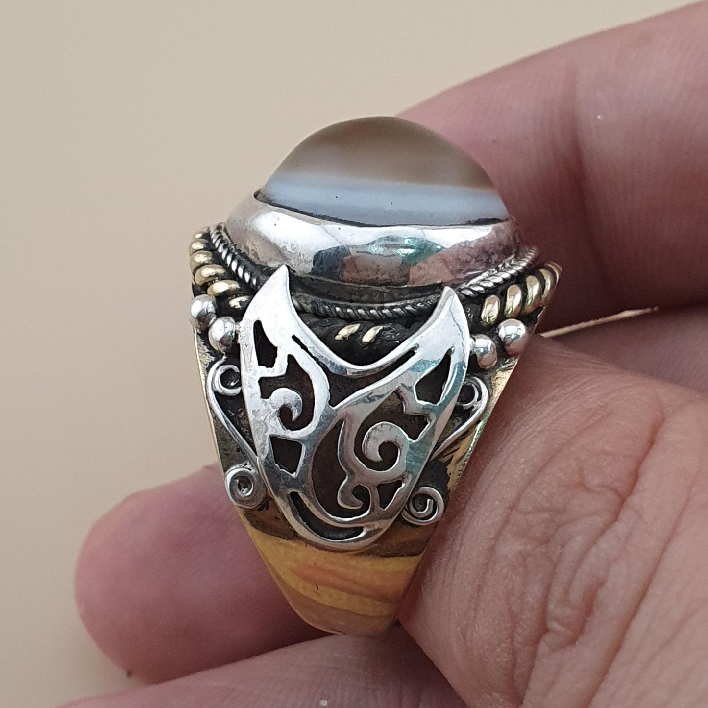 Antiker Sulemani Achatring Vintage Messing- & Silbereinlage Design