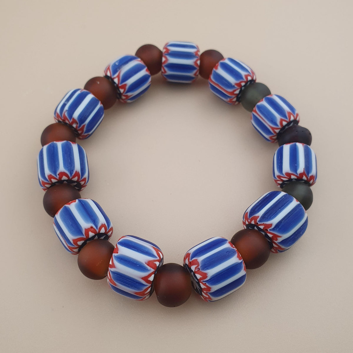 Bracelet perles de verre africaines et chevrons vénitiens vintage