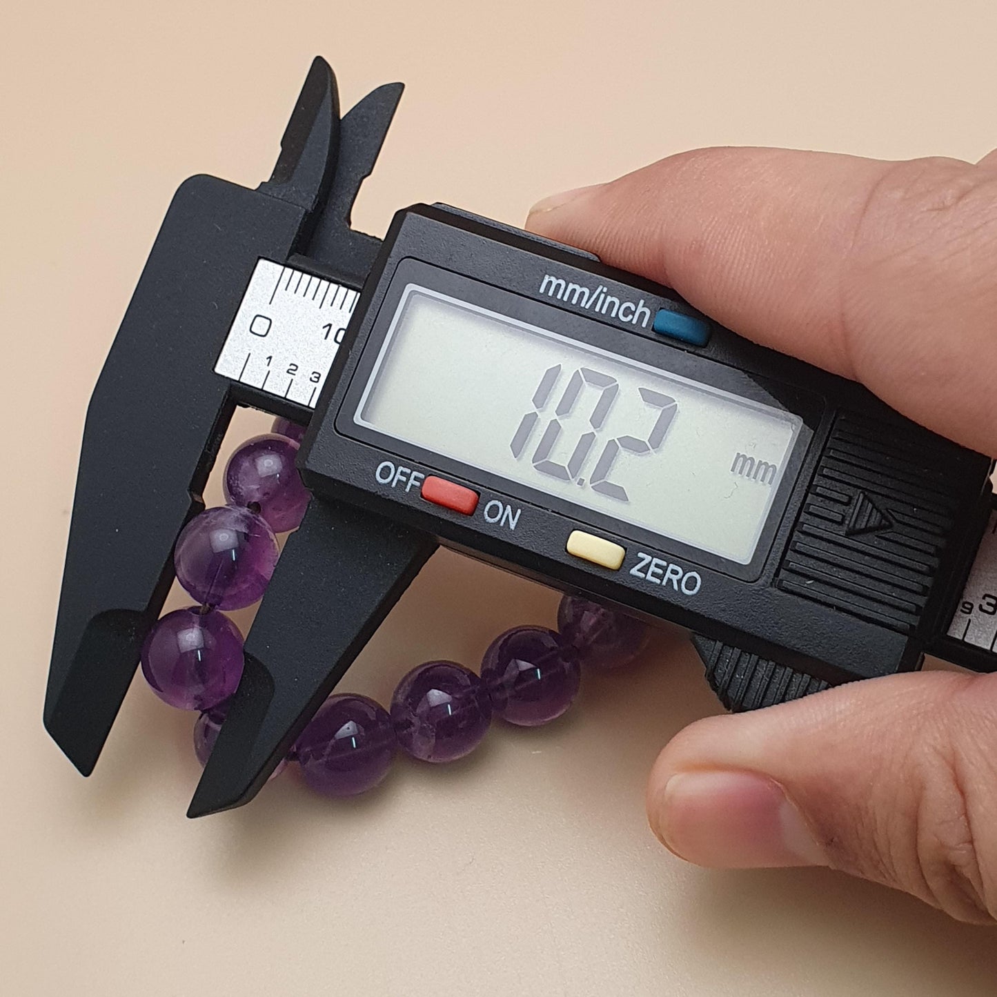 Lila klarer Amethyst Armband mit runden Perlen