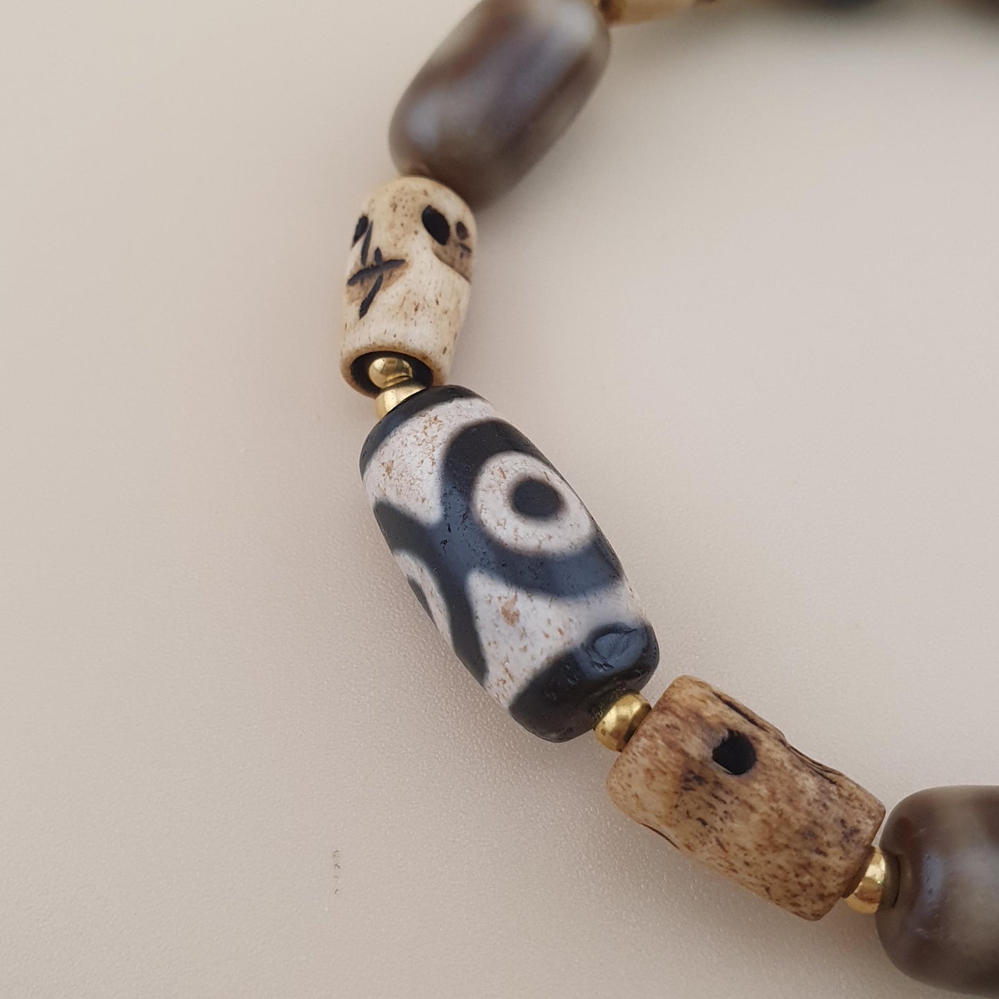 Vintage 2 Eyes Himalayan Tibetan Agate & Unique Pattern Agate Beads Bracelet