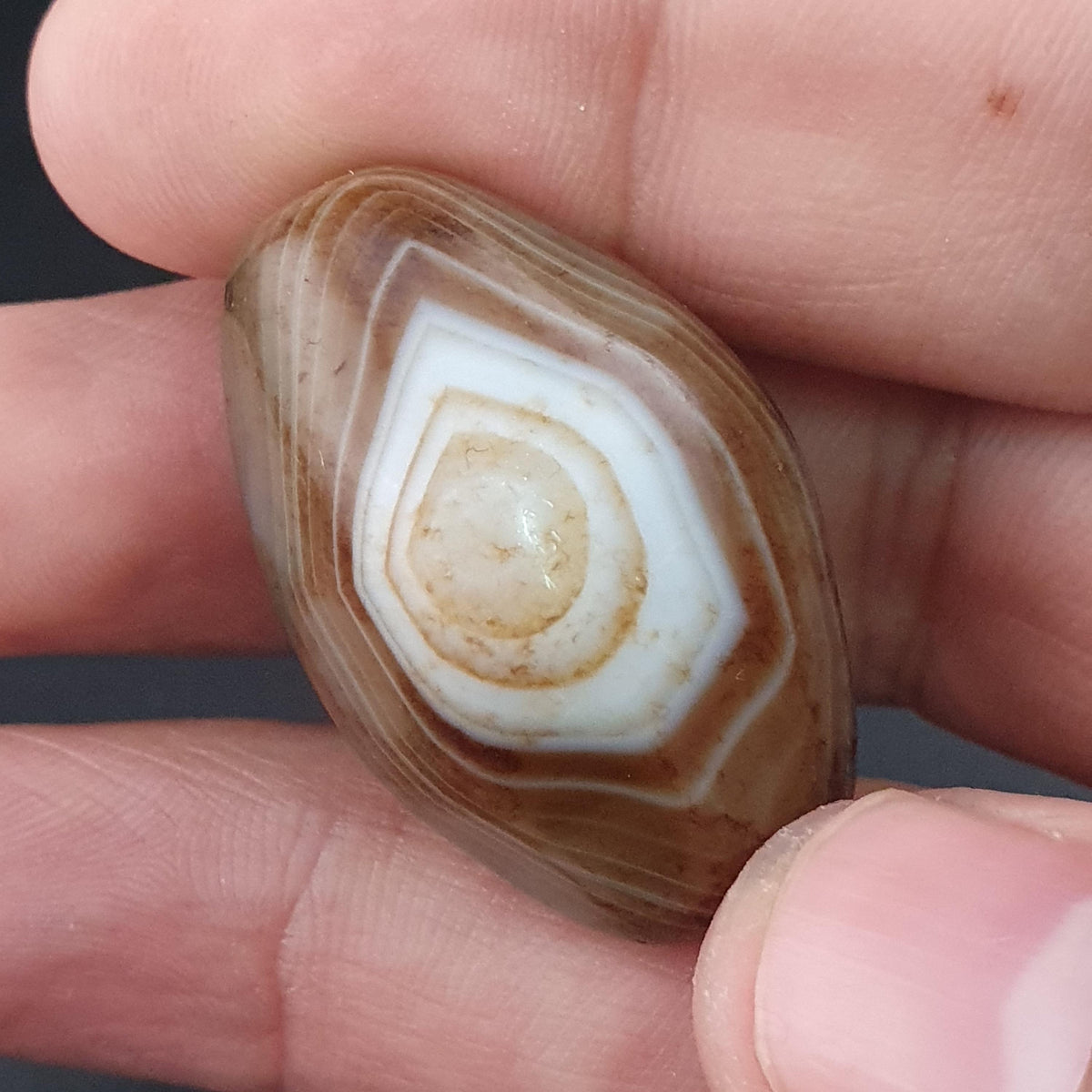 Vintage Suliemani Eye Agate Bead Amulet: Natural Gemstone (32.4mm)