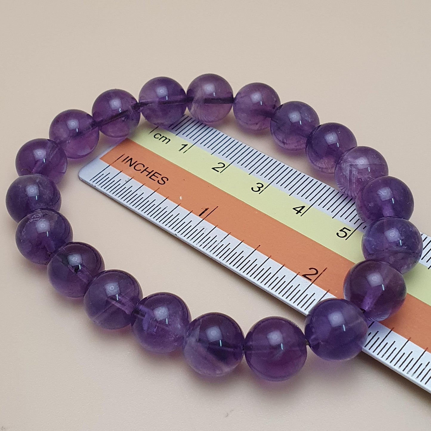 Lila klarer Amethyst Armband mit runden Perlen
