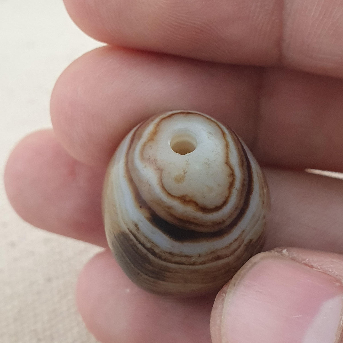Natural Eyes Pattern Suliemani Agate Bead Amulet