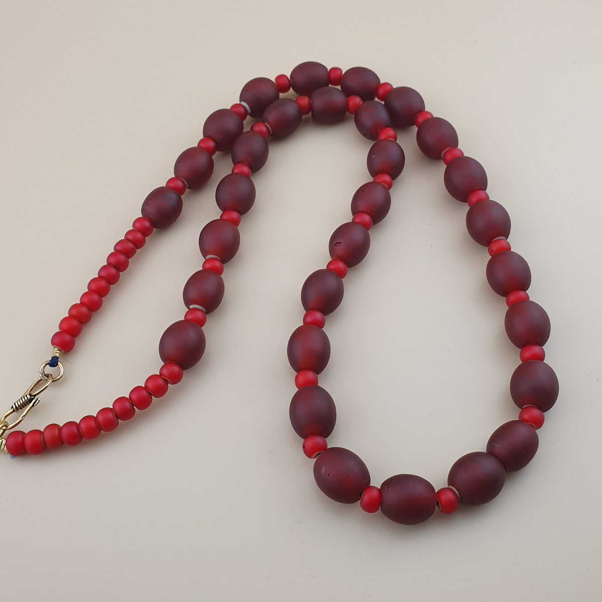 Vintage Venetian Red Whiteheart Beaded Necklace 6.3mm - 12.6mm