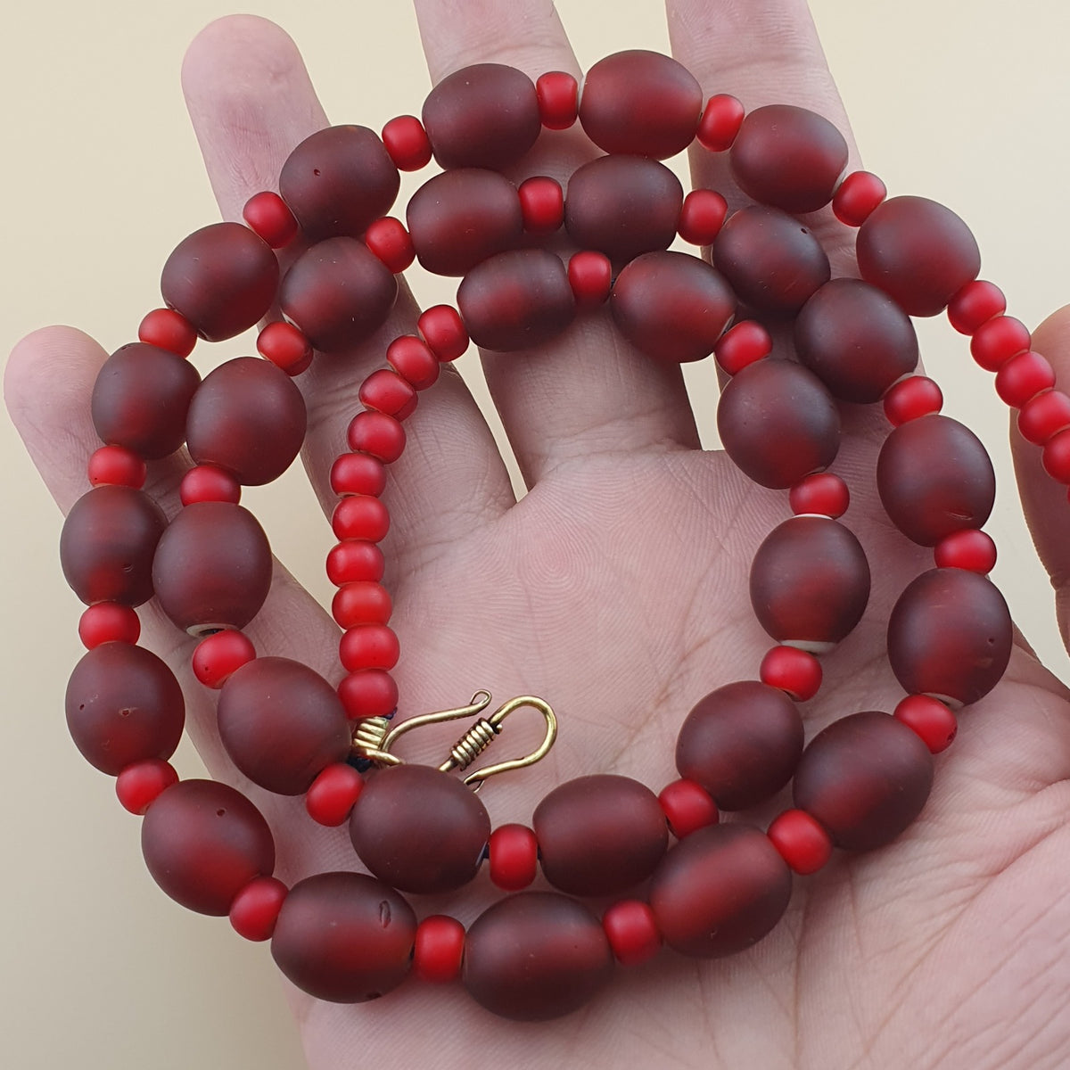 Vintage Venetian Red Whiteheart Beaded Necklace 6.3mm - 12.6mm