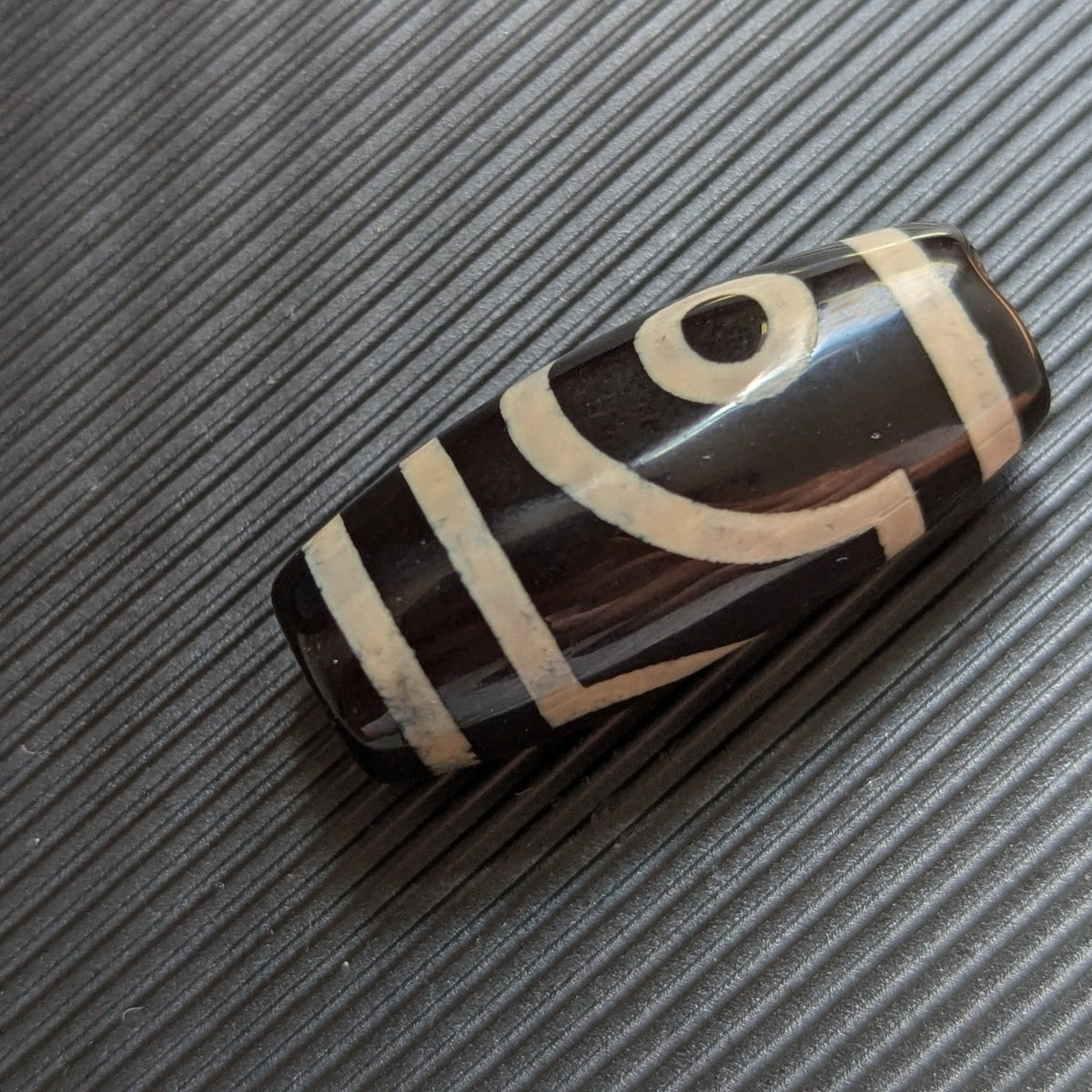 Vintage Himalayan Tibetan Agate Bead 2 Eyes Bead Dzi Amulet