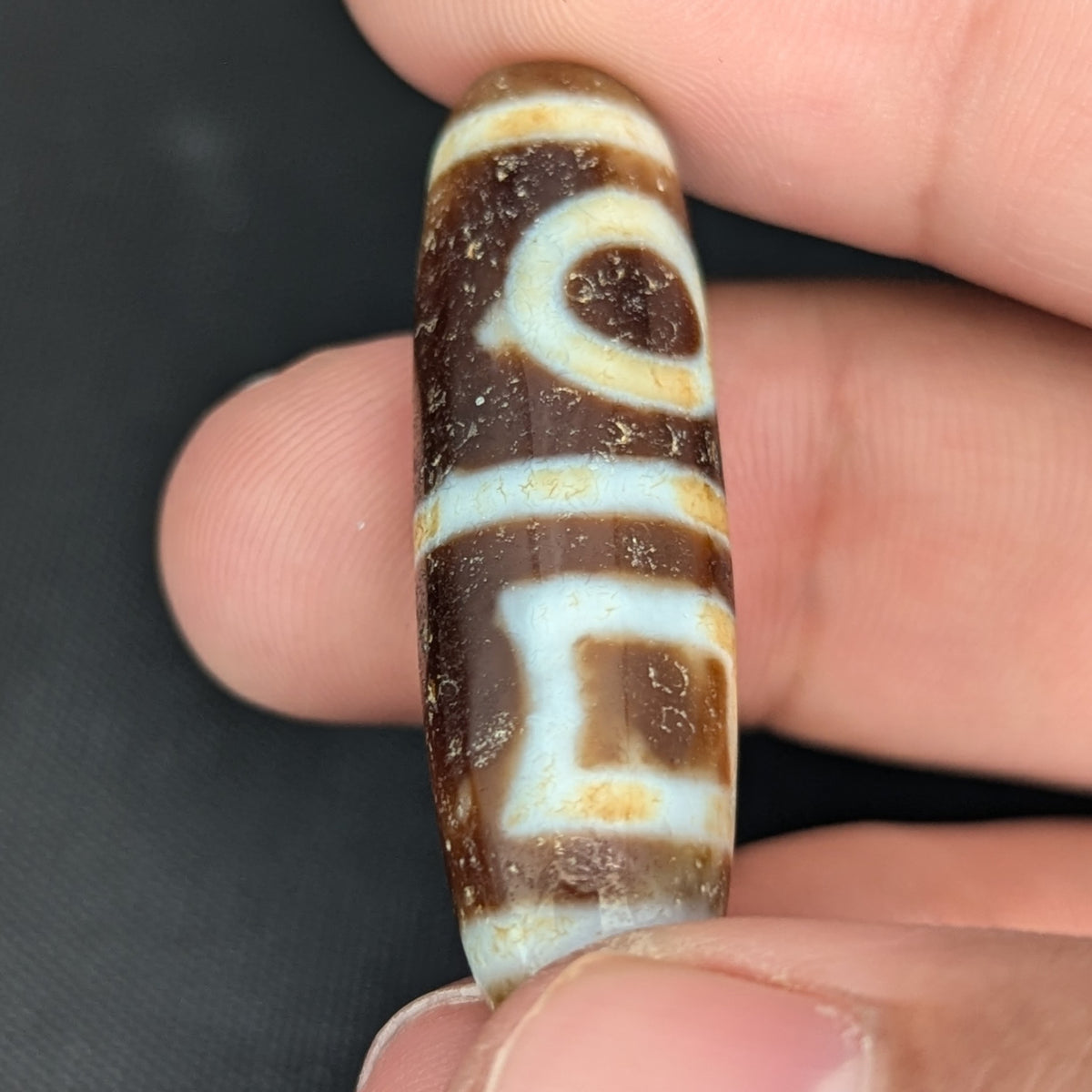 Amulette Dzi tibétaine vintage en agate, motif cercles et carrés