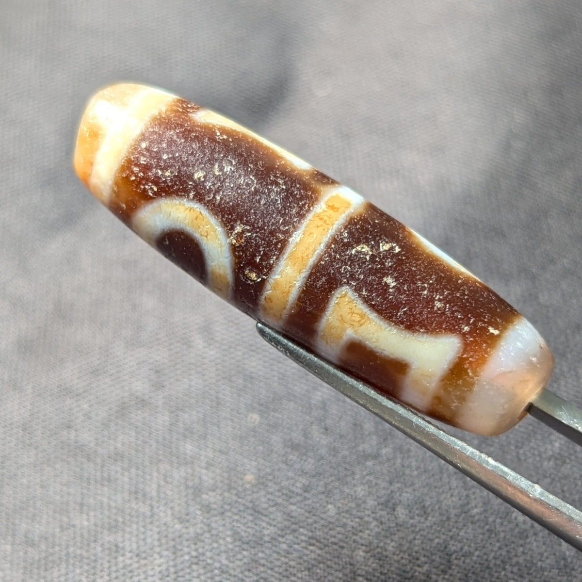 Amulette Dzi tibétaine vintage en agate, motif cercles et carrés
