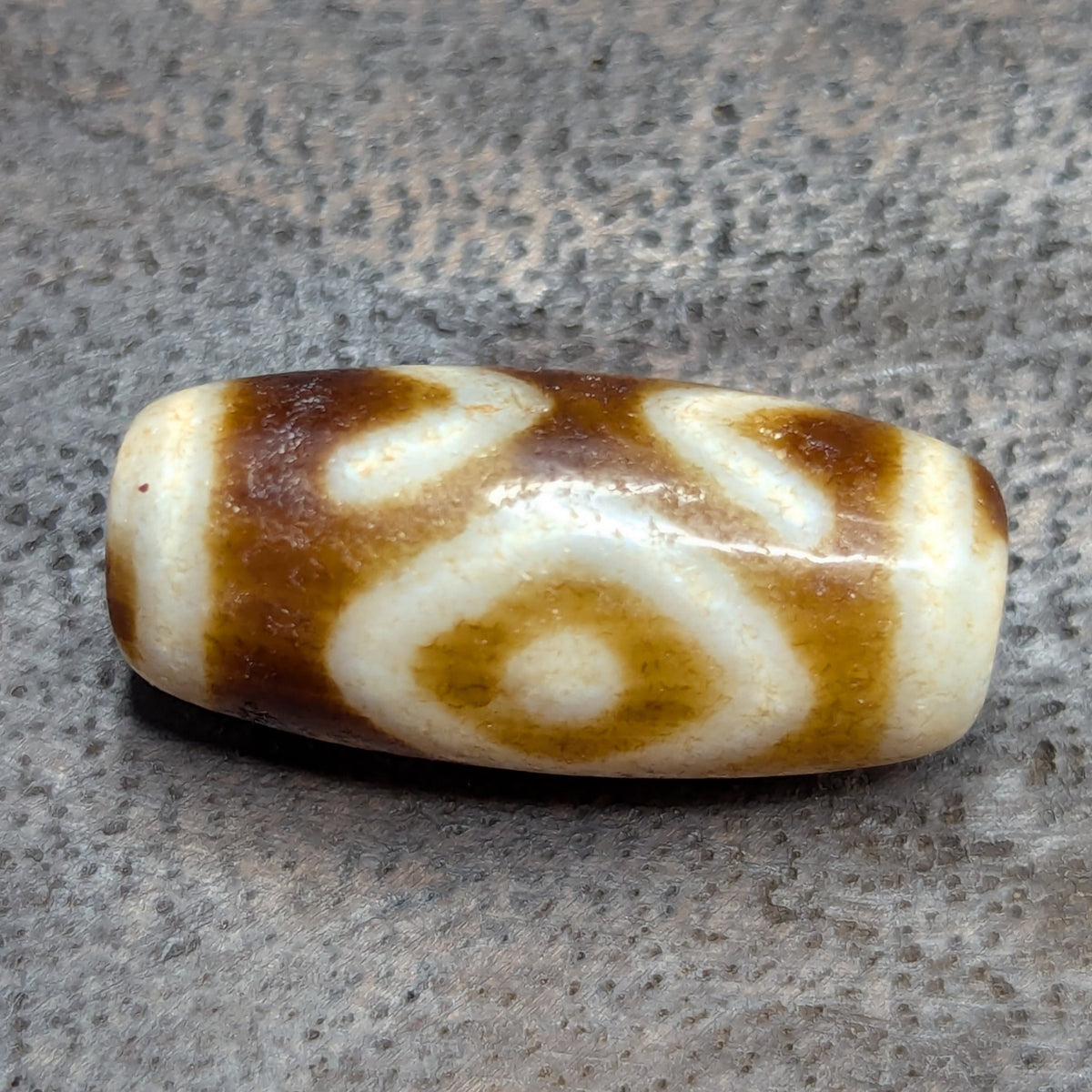 Amulette tibétaine vintage perle Dzi en agate des 2 yeux de l'Himalaya