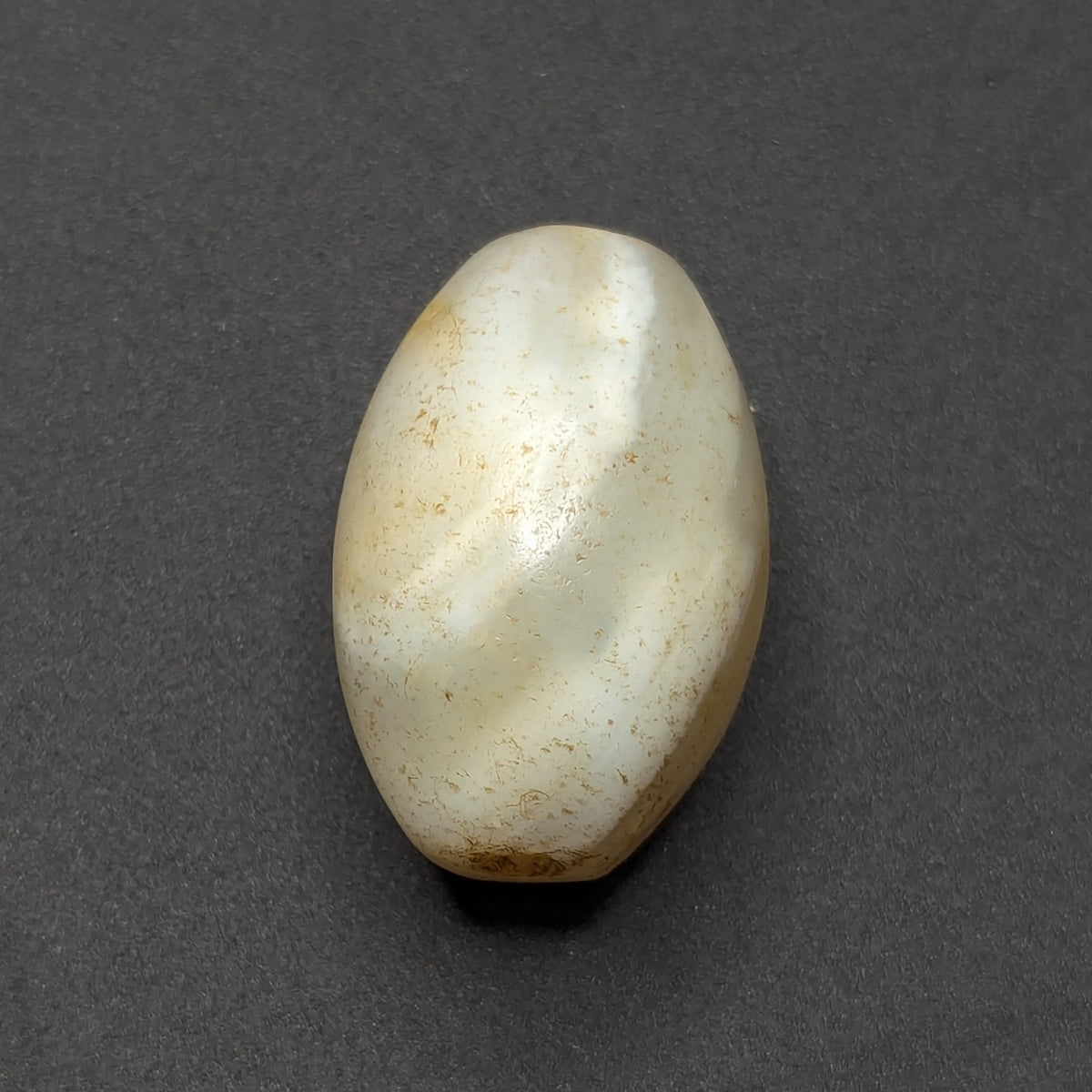 Amulette Vintage Perlée en Agate du Moyen-Orient Yéménite