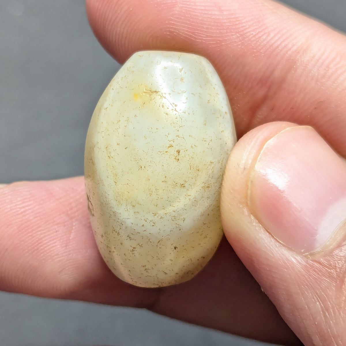 Amulette Vintage Perlée en Agate du Moyen-Orient Yéménite