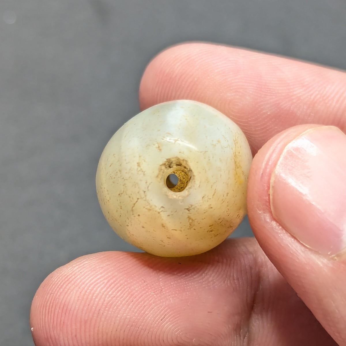 Amulette Vintage Perlée en Agate du Moyen-Orient Yéménite