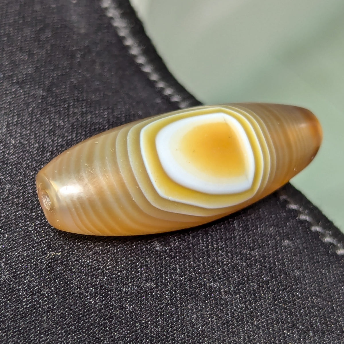 Vintage MiddleEastern Natural Eyes Yemeni Agate Bead