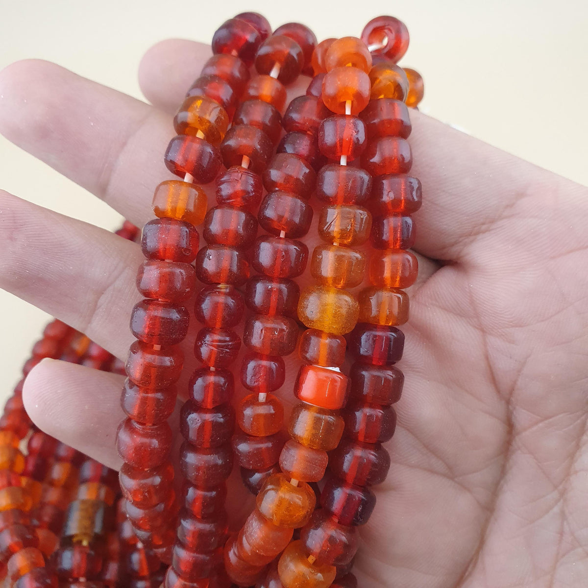 Collier de perles de verre vintage, style africain, orange et rouge, 61 cm
