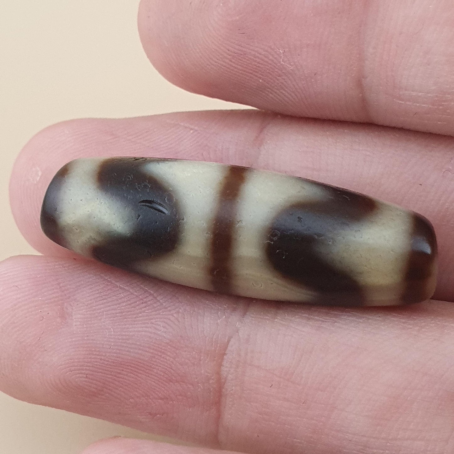 Vintage ZigZag Pattern Himalayan Tibetan Dzi Bead Amulet