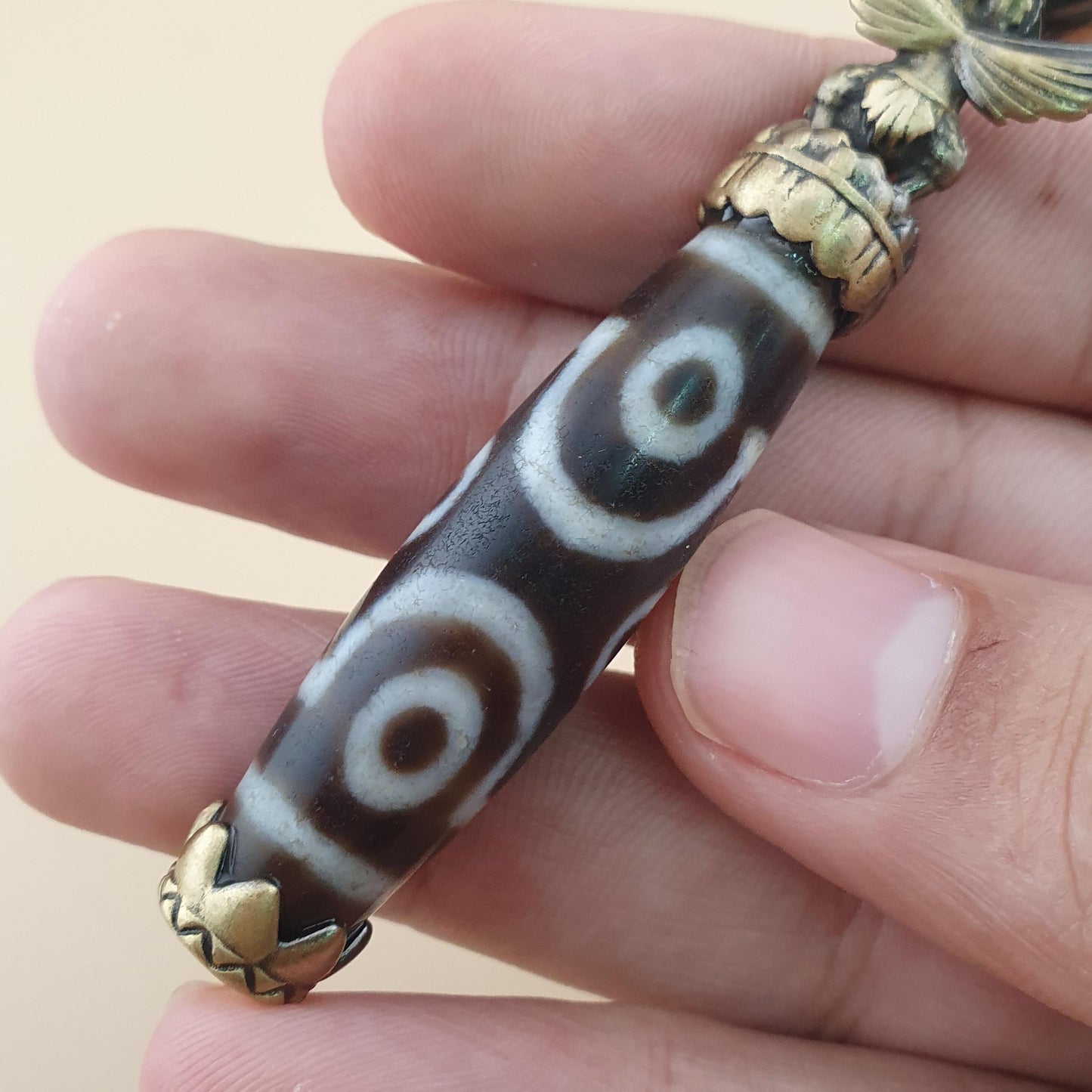 Vintage 6 Augen Himalaya Tibet Achatperle Messing Anhänger