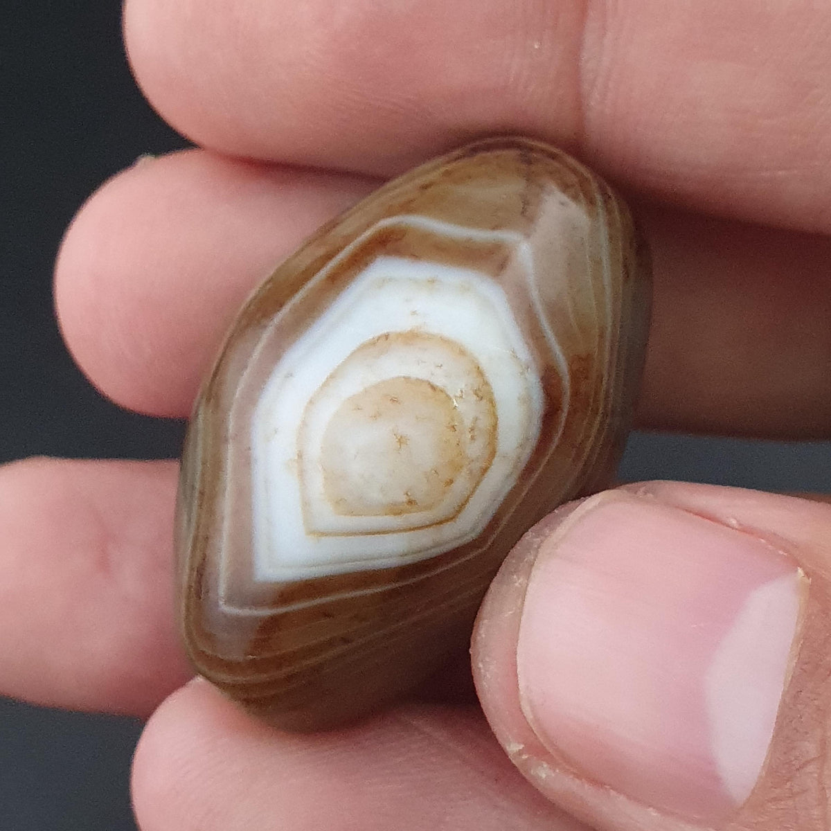 Vintage Suliemani Eye Agate Bead Amulet: Natural Gemstone (32.4mm)