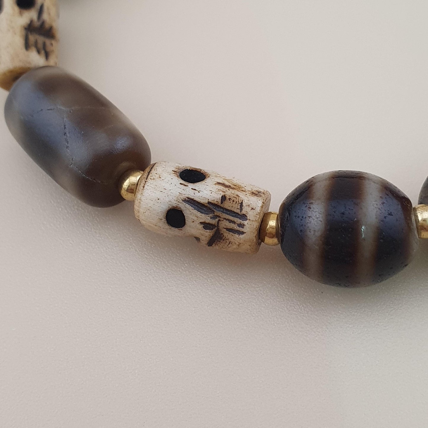 Vintage 2 Eyes Himalayan Tibetan Agate & Unique Pattern Agate Beads Bracelet