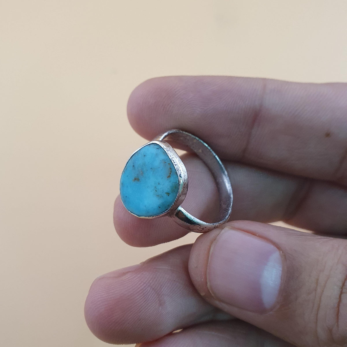 Bague en argent sterling avec turquoise naturelle d'Arizona, fabriquée à la main, style bohème, petite bague en pierre précieuse