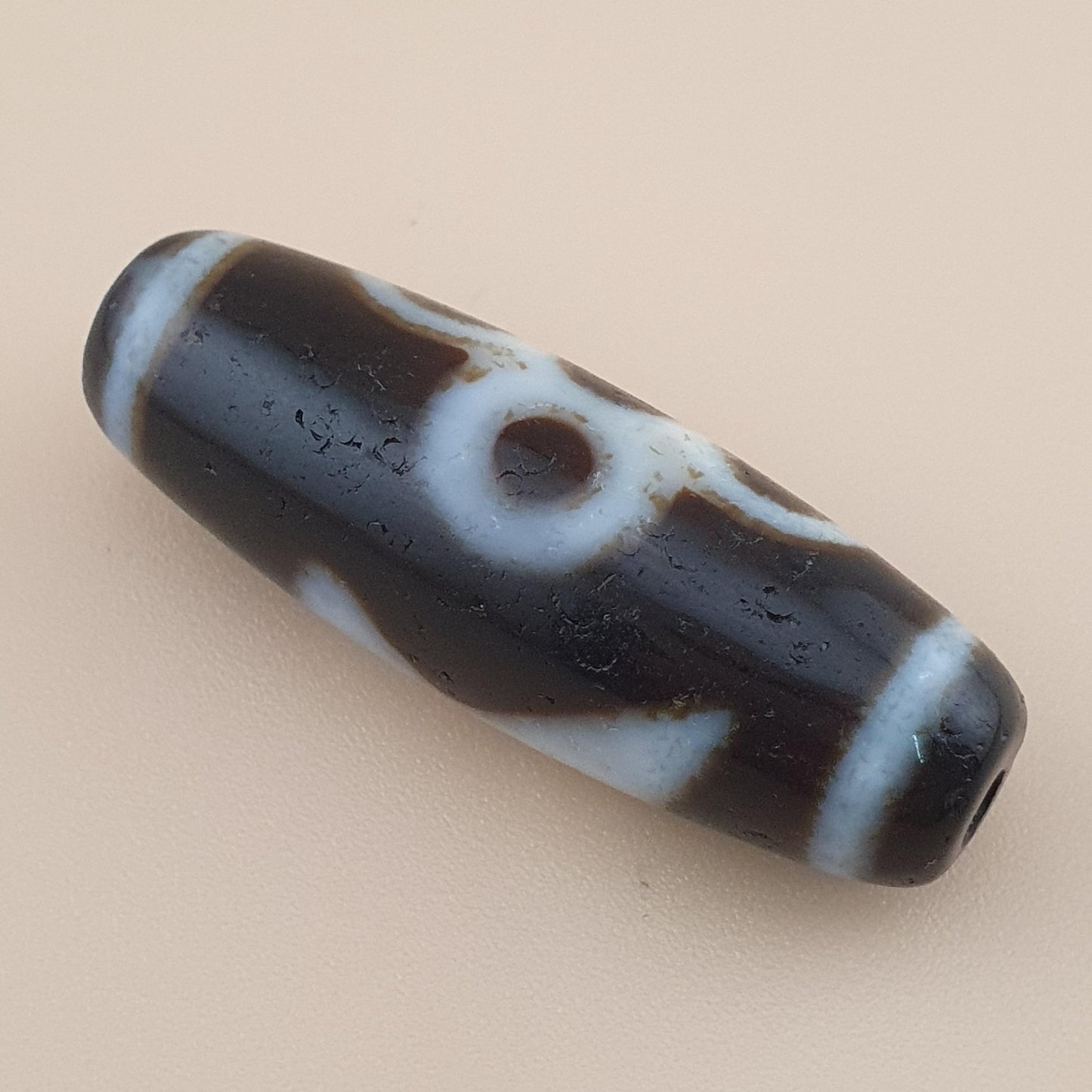Antique Himalayan Flower Motif Energy Agate Dzi Talisman