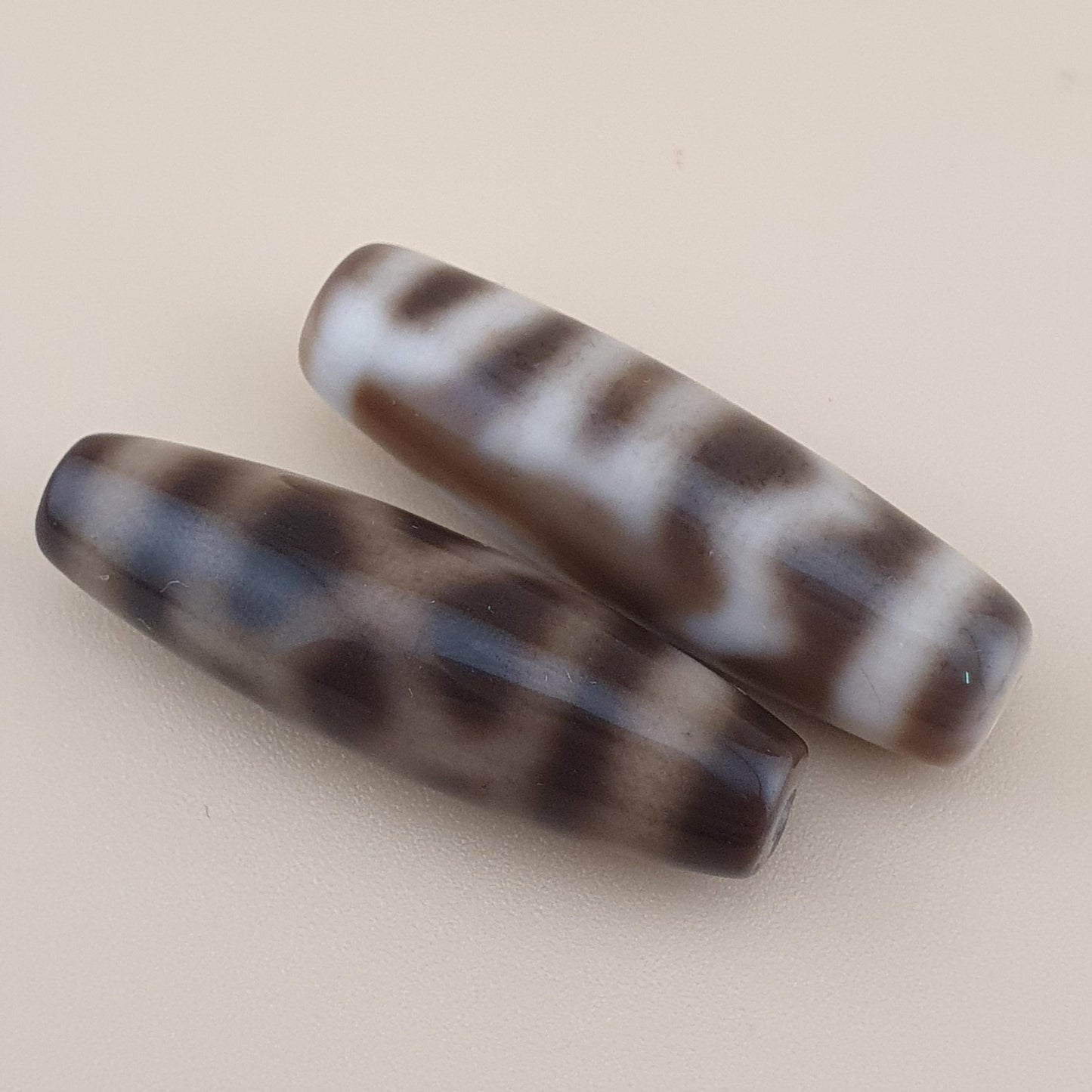 Vintage Earth & Sky and Chain link Pattern Himalayan Tibetan Agate Bead Amulet