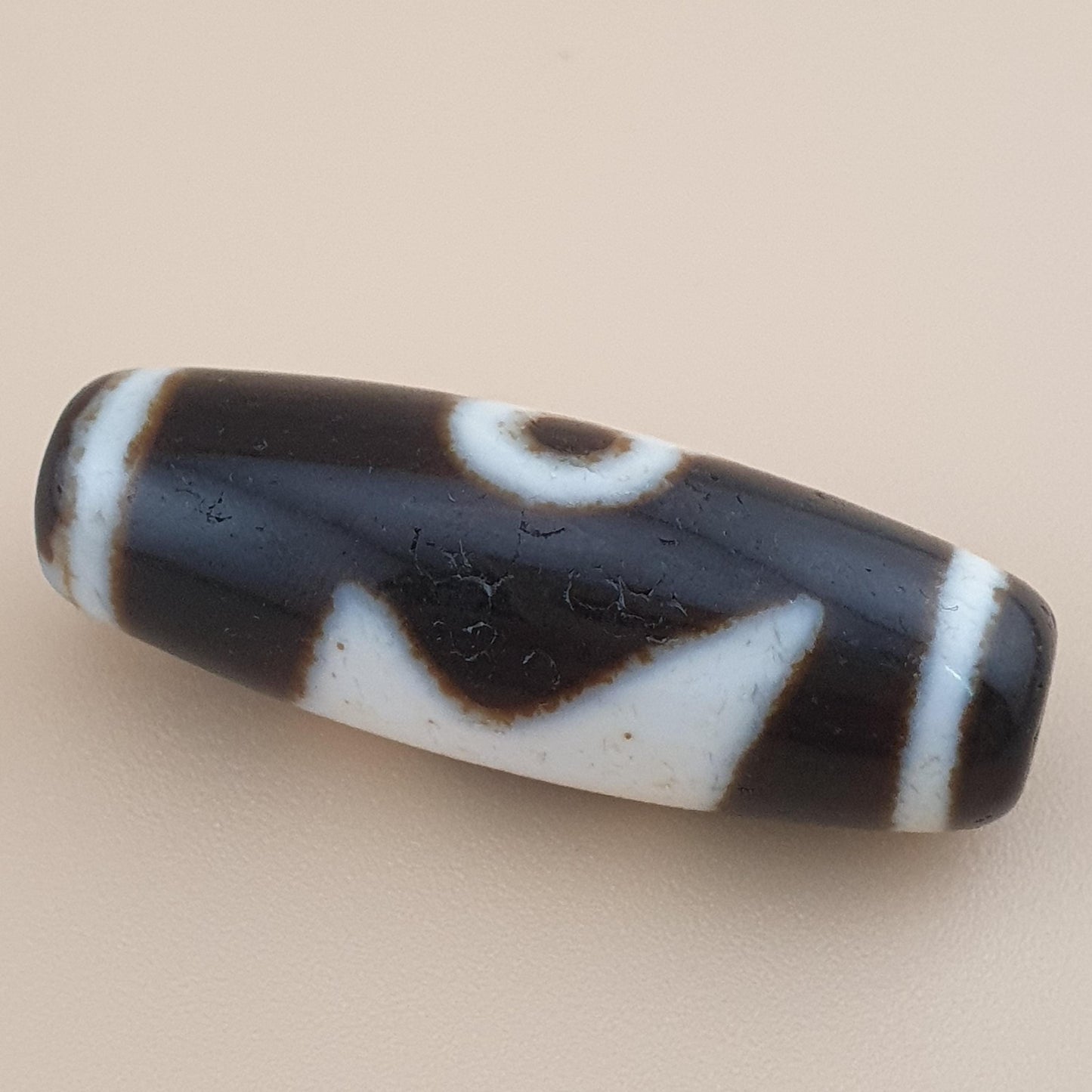 Vintage Himalayan Tibetan Floral & Energy Motif Agate Dzi Amulet