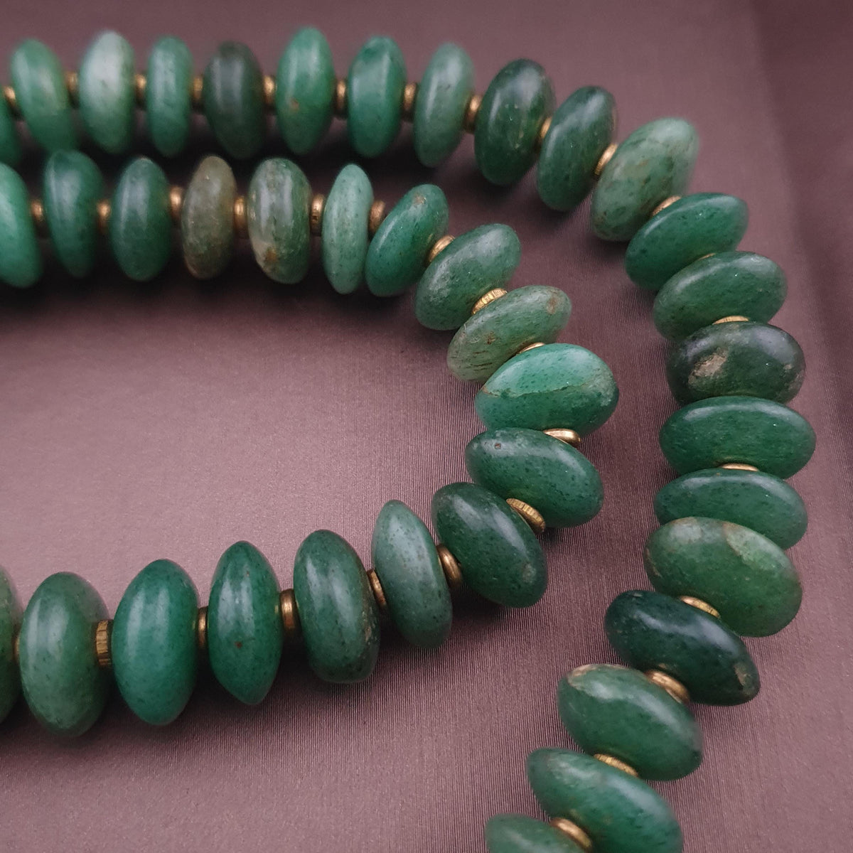 Collier de perles vintage en forme de pneu de jade