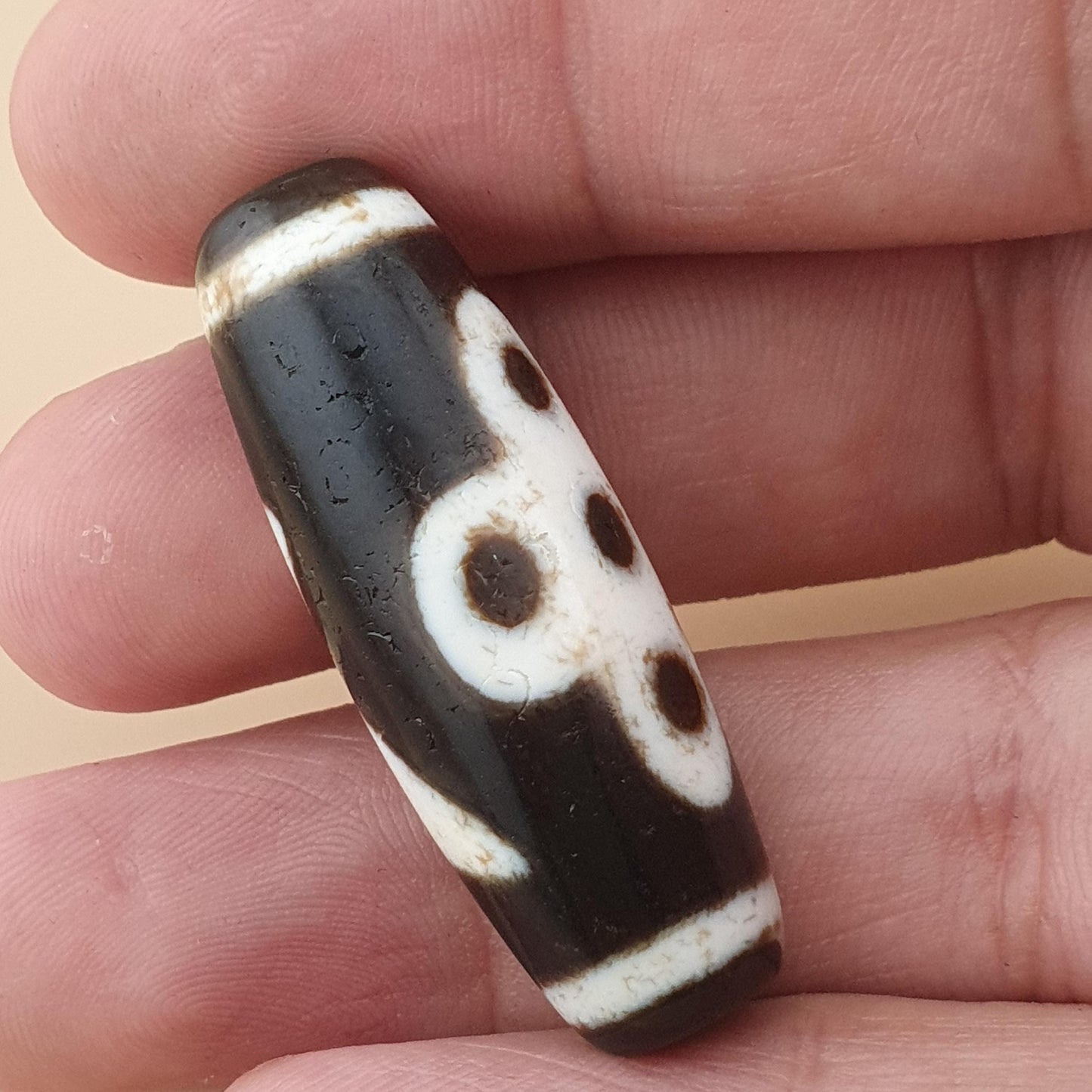Vintage Himalayan Tibetan Floral & Energy Motif Agate Dzi Amulet