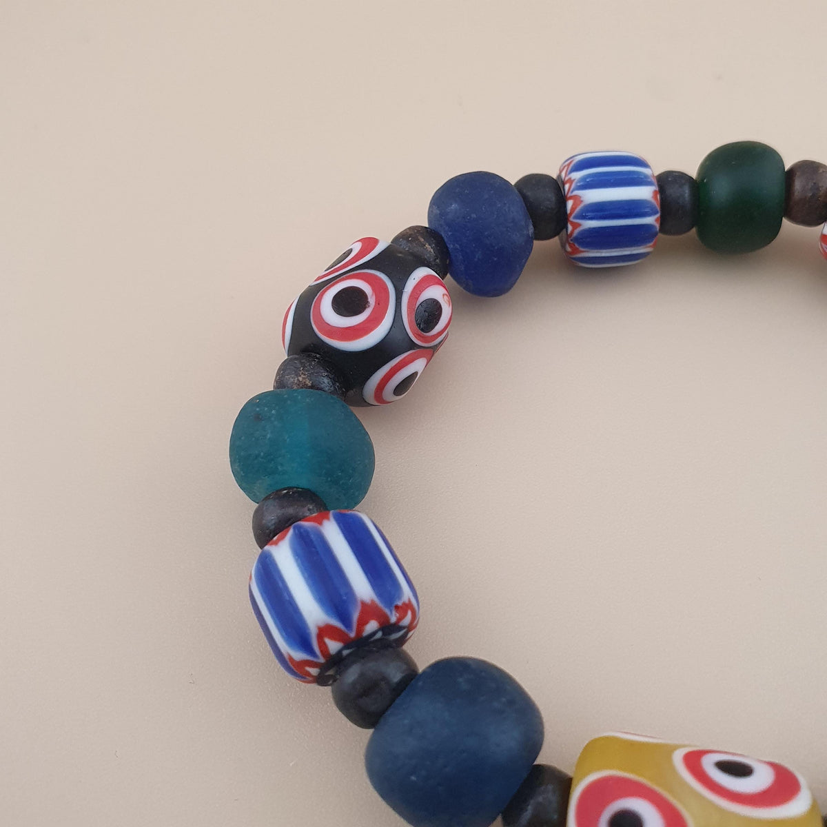 Armband im Vintage-Venezianischen Stil mit Chevron- & gemischten Glasperlen