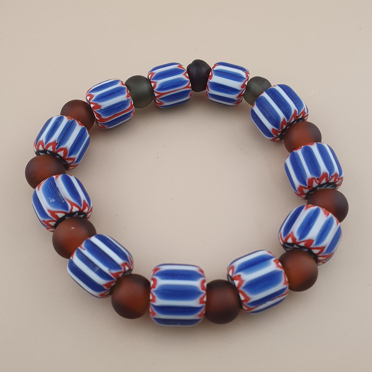 Bracelet perles de verre africaines et chevrons vénitiens vintage