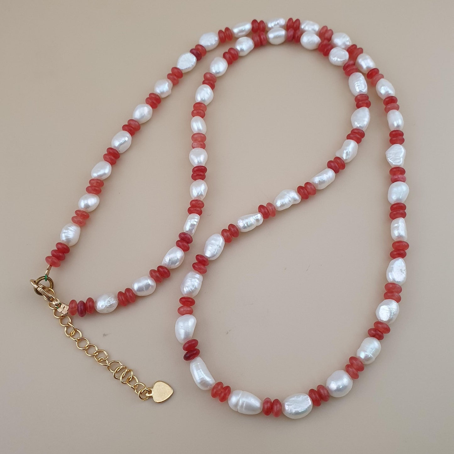 Delicate Freshwater Pearl and Rose Quartz Beads Necklace