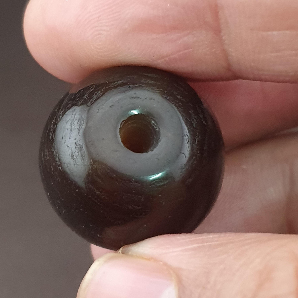 Perle d'agate naturelle vintage en forme de pneu Suliemani