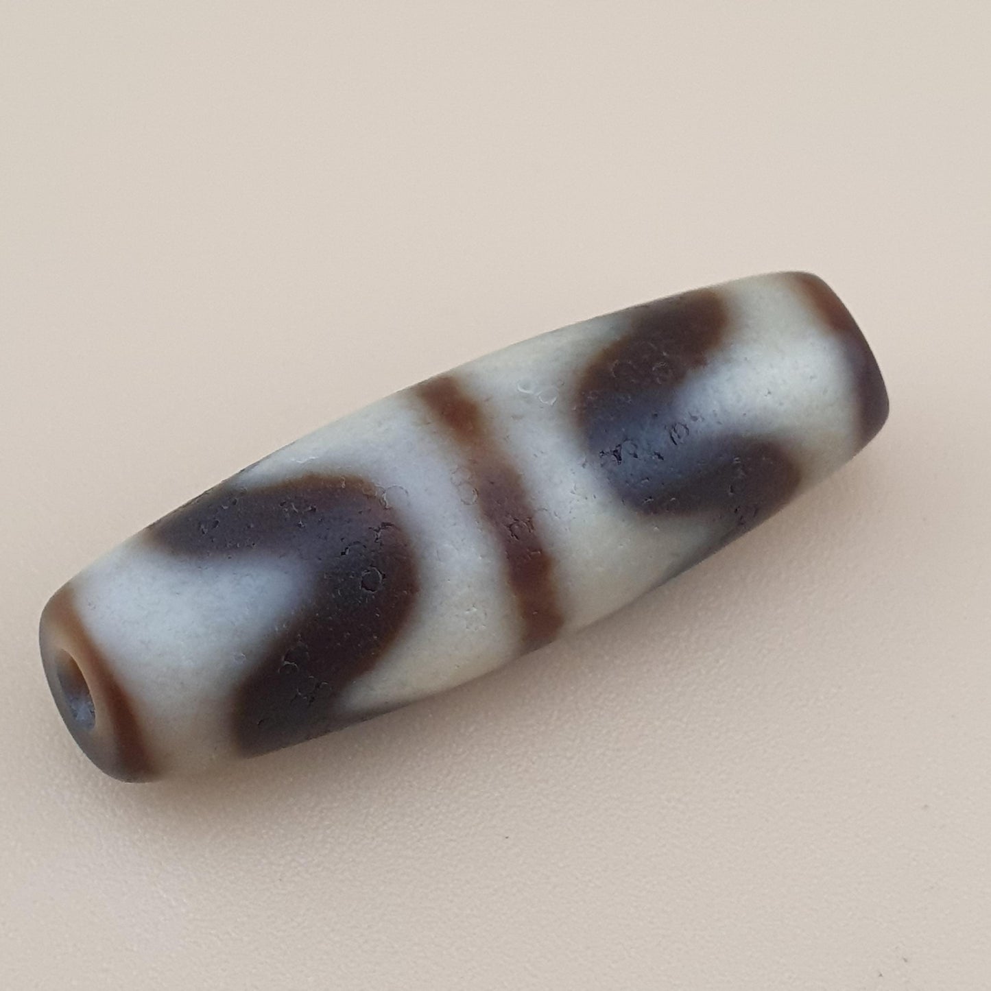 Vintage ZigZag Pattern Himalayan Tibetan Dzi Bead Amulet