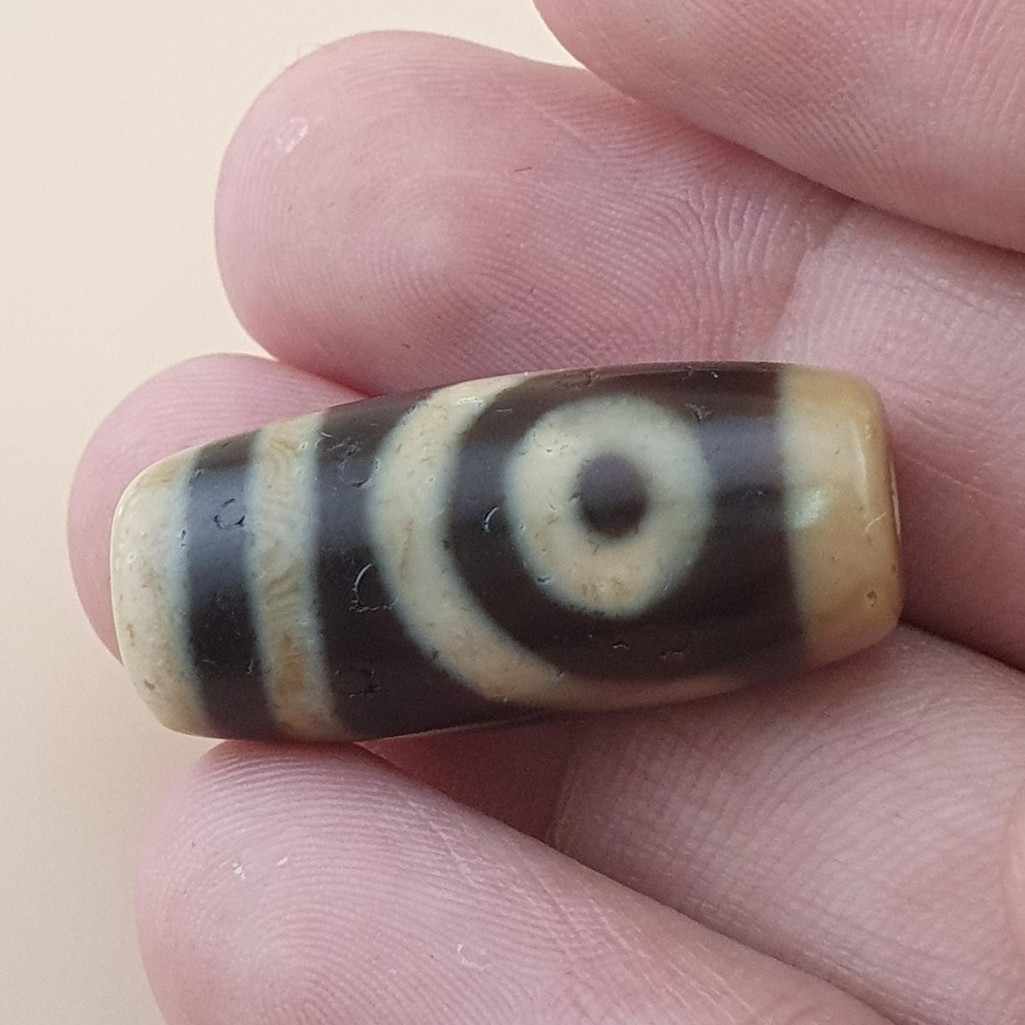 Vintage Himalayan Tibetan 2 Eyes Agate Dzi Bead Amulet