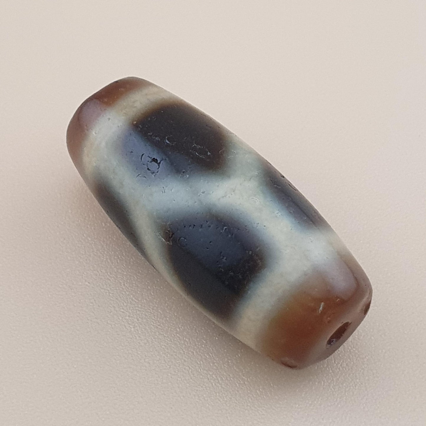 Vintage Chain Link Pattern Himalayan Tibetan Agate Dzi Bead Amulet